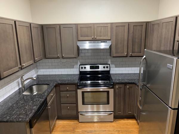$1,270 / 1br - 565ft2 - Acogedores apartamentos de una y dos habitaciones, excelente precio, ¡cerca de todo! (Condado de Multnomah, Lake Oswego, Beaverton)63672547353985123