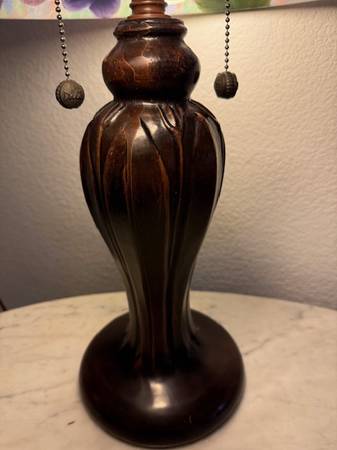 Gorgeous Dale Tiffany pairpoint table lamp. - $135 (santa rosa)63471458232451123