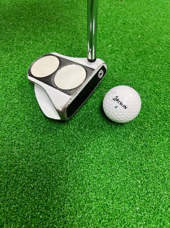 Odyssey Golf Versa Putter 1