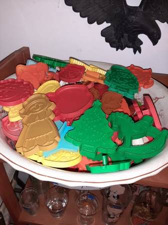 Vintage Plastic Cookie Cutters $1 each 1