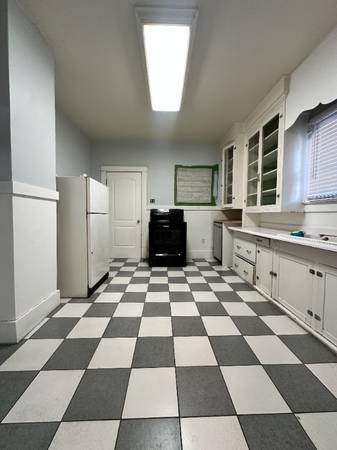 $1350.00 / 3 dormitorios - 1200 pies² - Alquiler de 3 dormitorios/2 baños cerca de SEMO y el centro – Disponible desde septiembre63470877883649123