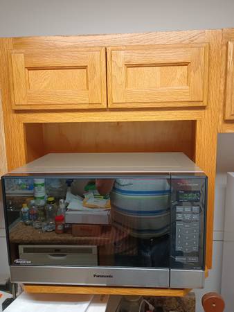 Working Panasonic Microwave 1