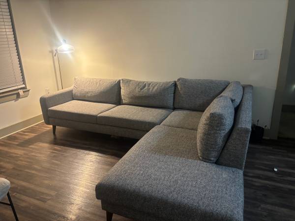 Sectional in good condition 1