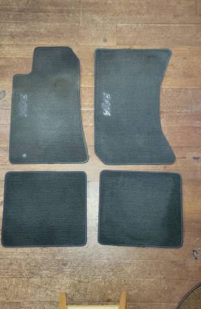 Original Subaru Baja Floor Mats 1