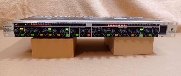 Behringer AUTOCOM PRO-XL MDX1600 2-Channel Dynamics Processor Great shape 1