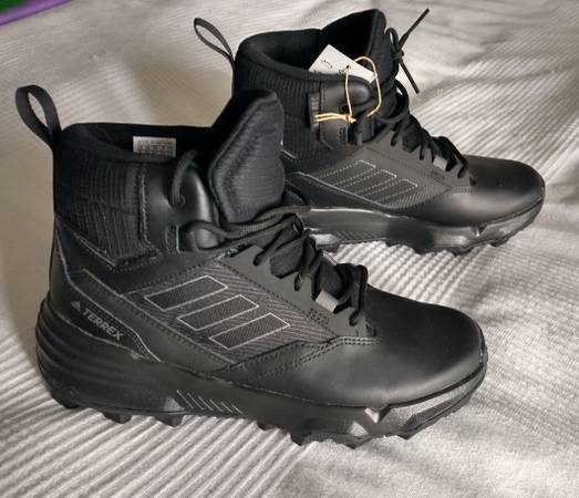 adidas Terrex Unity Leather Boots - adidas - New 1