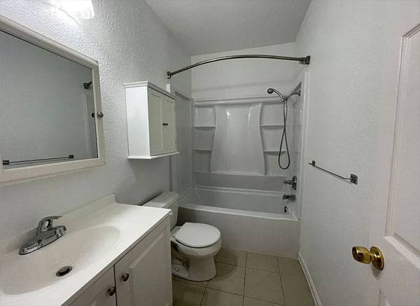 $700 / 3br - 1152ft2 - 💎Casa actualizada de 3-****habitaciones, 1.5***baños**** en alquiler 🌟 (Portland, OR)63914738886915123