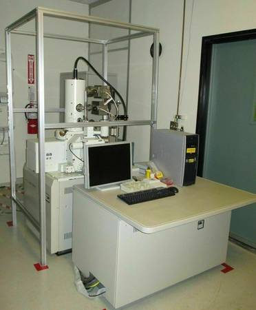Jeol JSM 7000F SEM Field Emission Scanning Electron Microscope 1