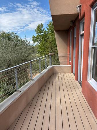 $685 / 186ft2 - Smll professional office - 500Mbps Fiber (Santa Fe)63806092589955124