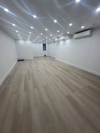 **NEWLY RENOVATED EAST WILLIAMSBURG SPACE FOR LEASE***MESEROLE STREET***
$3,750
                        East Williamsburg **NEWLY RENOVATED EAST WILLIAMSBURG SPACE FOR LEASE***MESEROLE STREET***
$3,750
                        East Williamsburg