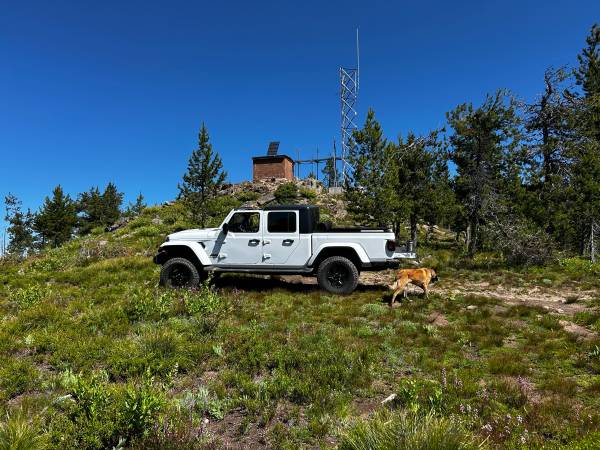 2021 Jeep Gladiator Diesel 1