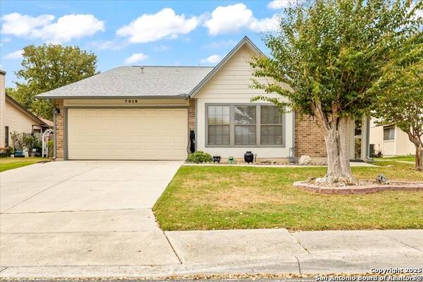 This is just too easy! Home in San Antonio. 4 Beds, 2 Baths 1