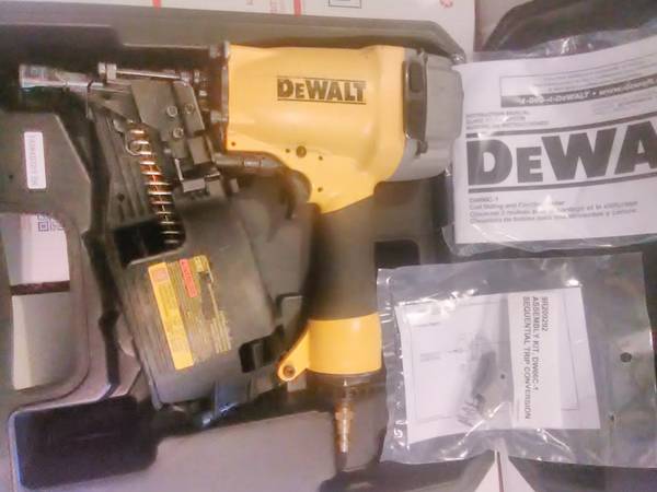 DeWalt Pneumatic 15-Degree Coil Siding / Fencing Nailer-DW66C-1 X5211H 1