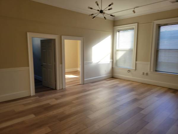 $1,000 / 600ft2 - OFFICE OR ARTIST'S STUDIO (GLOUCESTER)63856336992515123