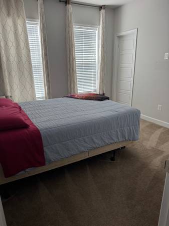 Rooms available in single family home 1