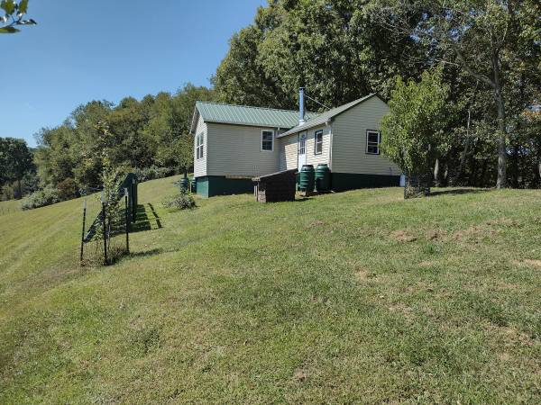 $439,000 / 2br - 650ft2 - Mountaintop Off-Grid Cabin, Orchard, 23 Acres, Million Dollar Views (Marion)63848628212995121