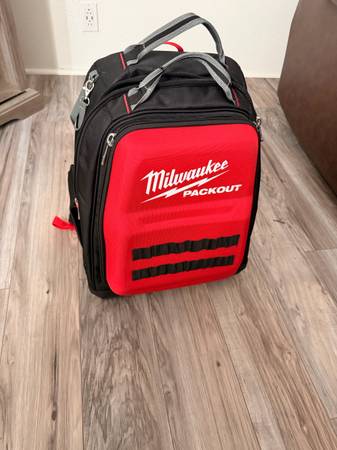 Milwaukee Backpack 1