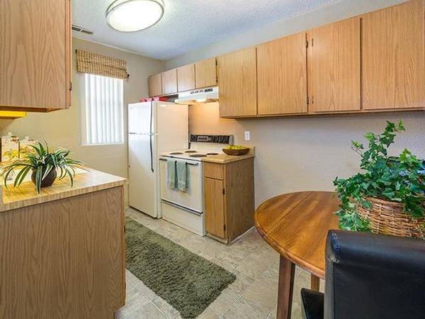 $943 / 1 habitación - 560 pies² - Adáptate a una vida inteligente. ¡Nosotros cubrimos tu segundo mes! (1698 Lenmar Drive)63470216157059122