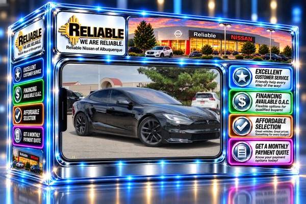 2023 Tesla Model S Plaid sedan Black 1