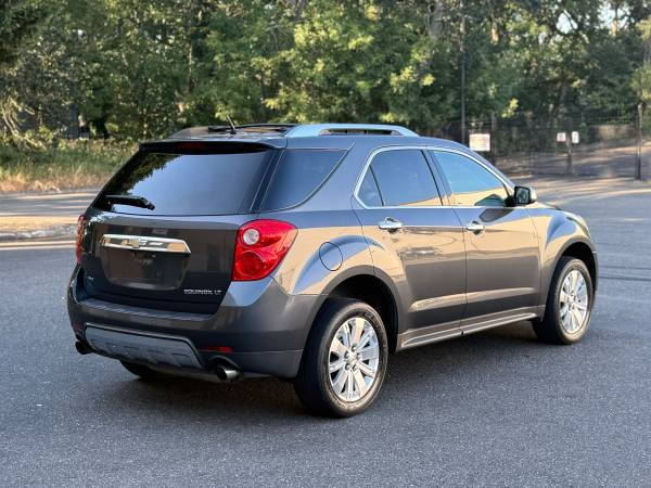 2010 Chevrolet Equinox 2LT - $6,400 (Lakewood)63624395816961123