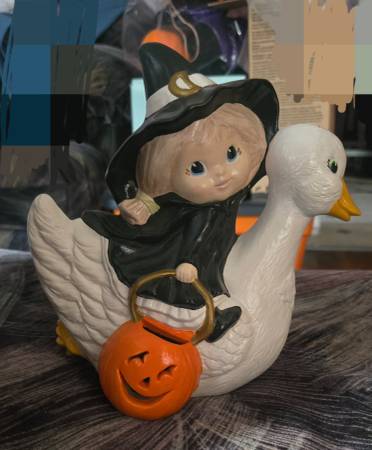 Hand painted ceramic witch on duck-8 in H 1