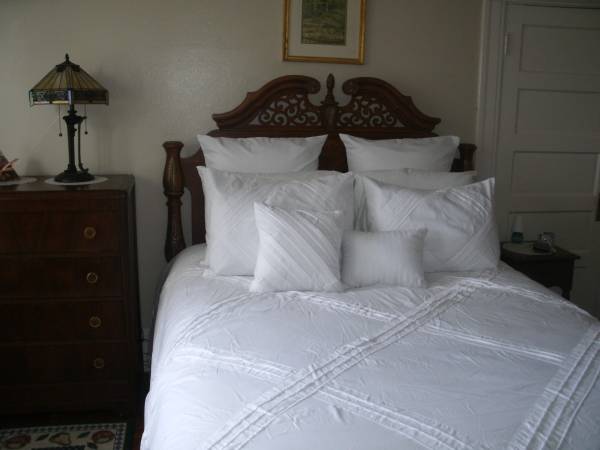 $1,798 PLEASE CALL ME  /   SHORT TERM ROOM/  FOR 1 OR 2 MONTHS W/ GARDEN VIEW (USF / panhandle)63888989103363121