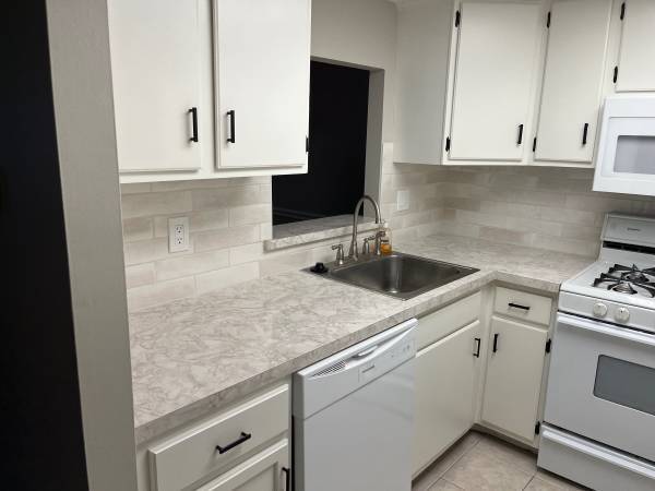 $1,295 / 2br - 650ft2 - Stunning 2-Bedroom /1.5-Bath Home with Breathtaking Views (Philadelphia)64046036835842122