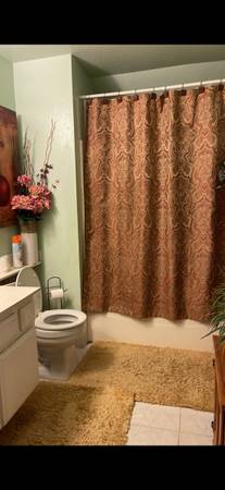 $930 / 4br - Room for Rent (El Cajon)64037046264067123