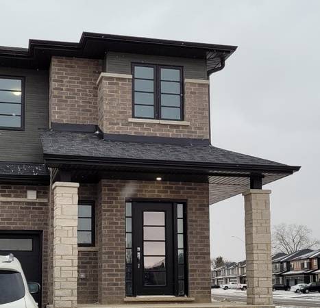 3 bed, 2.5 bath house for rent
$2,400
brantford, ON 3 bed, 2.5 bath house for rent
$2,400
brantford, ON