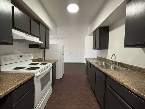 Inviting 3 BR Gems-Ample Storage, Balcony* & Move-In Perks! 1