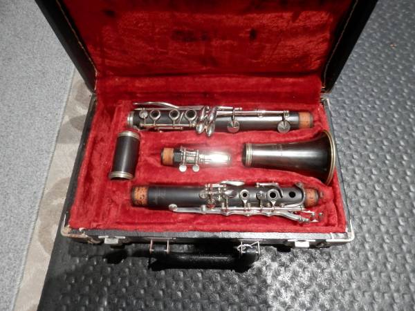 Clarinet, Artley, with case, U.S.A. made good condition 1