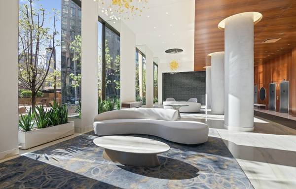$4,700 / 1br - 730ft2 - One Bedroom Condo for Rent in Full Amenity, 24-Hour Doorman Luxury (Murray Hill)63854193728513122