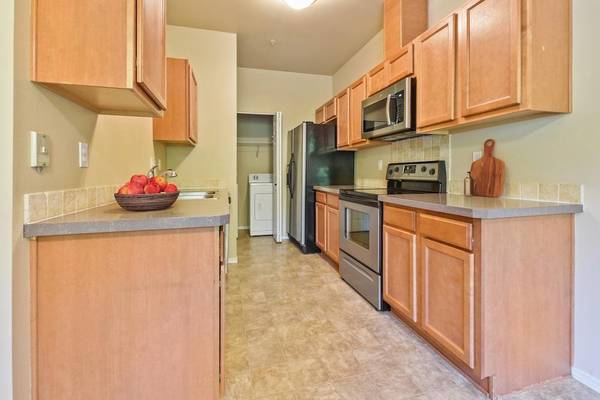 $1,825 / 1br - 956ft2 - Online Payments Accepted, Dishwasher, Carports, Assigned Parking63808059281283120