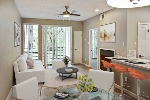 $1,250 / 2br - 965ft2 - 2BR Under $1300 in North Dallas? Yes, Really! (7610 Skillman St, Dallas, TX)63796578428289122
