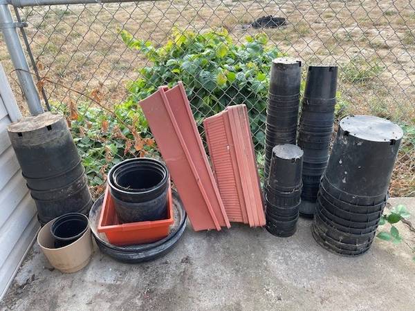 Stacks of Potting Containers, Heavy Duty 1