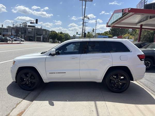 2015 Jeep Grand Cherokee Altitude - $9,98863470893060737122