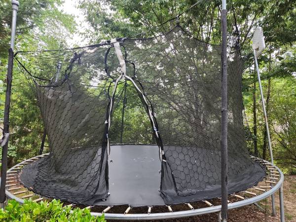Free trampoline 1