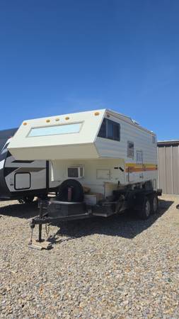 camper & trailer 1
