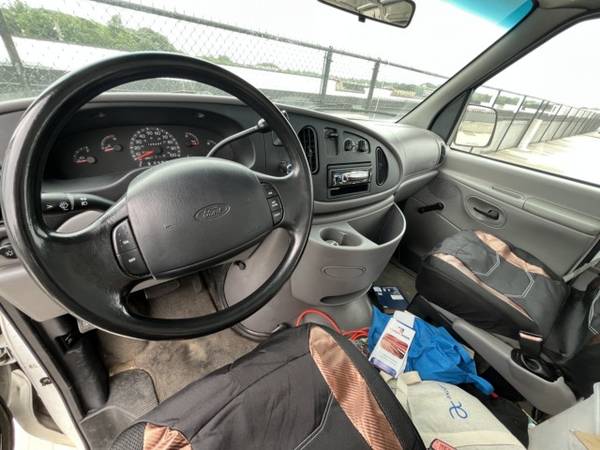 1997 Ford Econoline - Photo 7