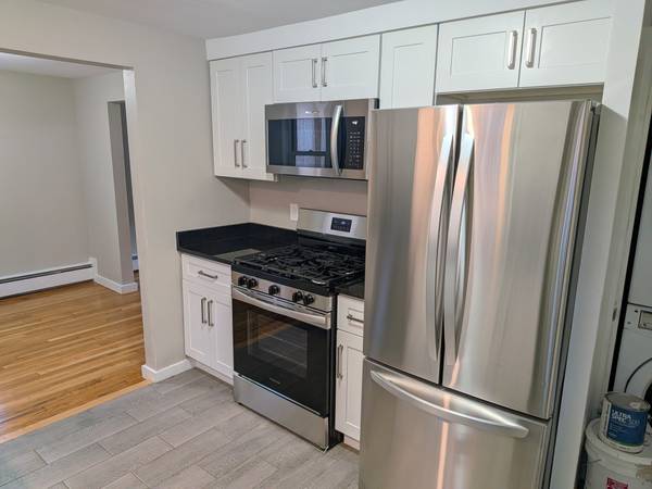 Amazing 3Bed 1Bath~$2895 1