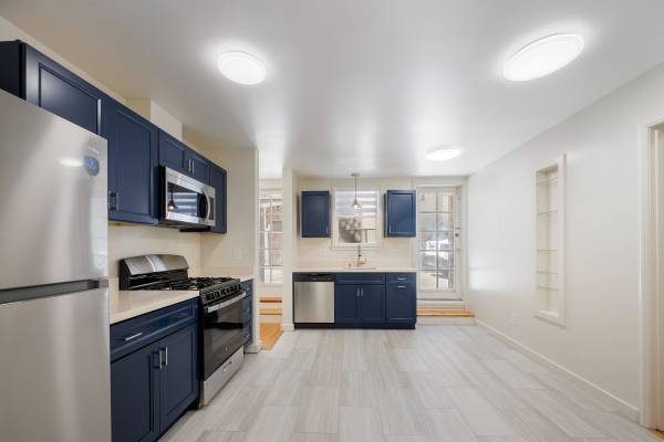 $950 / 1br - 600ft2 - Live Fresh in Adams Point — Fully Renovated 1 Bedroom w/Spa-Inspo (oakland lake merritt / grand)63413793966721124