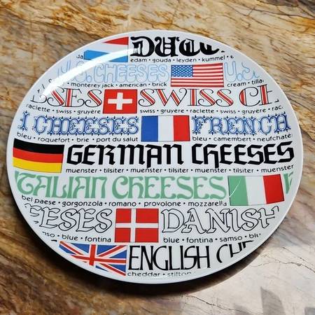 Colorful Cheese-Themed Plate Tray 1