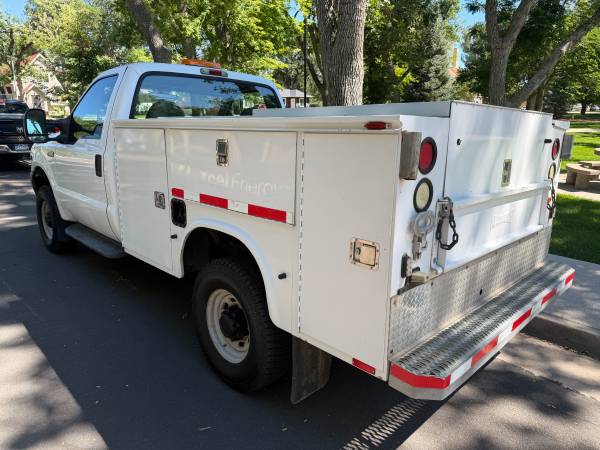 2004 Ford F350 - Photo 8