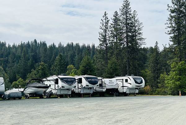$95 ALMACENAMIENTO PARA TU BARCO, RV Y REMOLQUE DE VIAJE ESTE INVIERNO!! *NEVADA CO* (Grass Valley, Penn Valley, Truckee, Condado de Nevada)63844739499009122