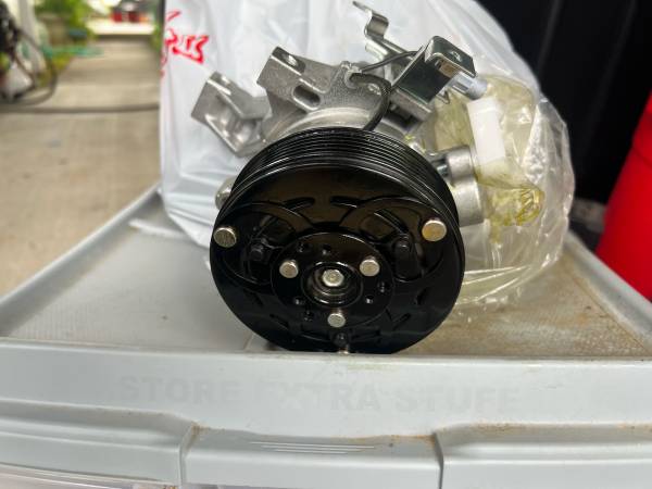 Ac compressor For suburu Foster crosstek 1