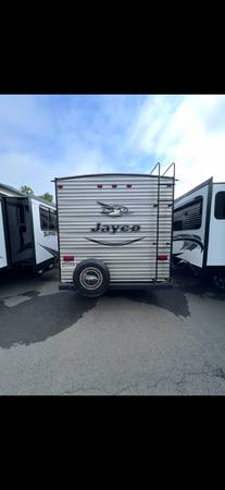 2017 Jayco Flight 26BH Travel Trailer 1