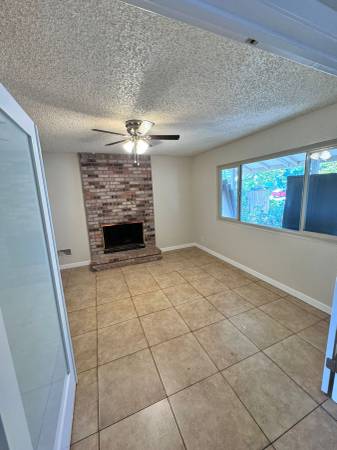 $3,995 / 6br - 2400ft2 - *START NOW, up to 6 rooms, for 12+ months option to renew* (Davis, downtown)63844737036547124