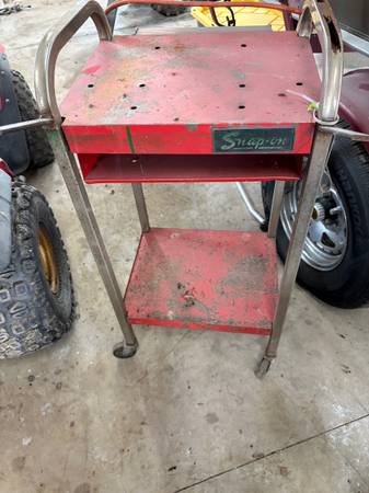Snap on rolling table 1