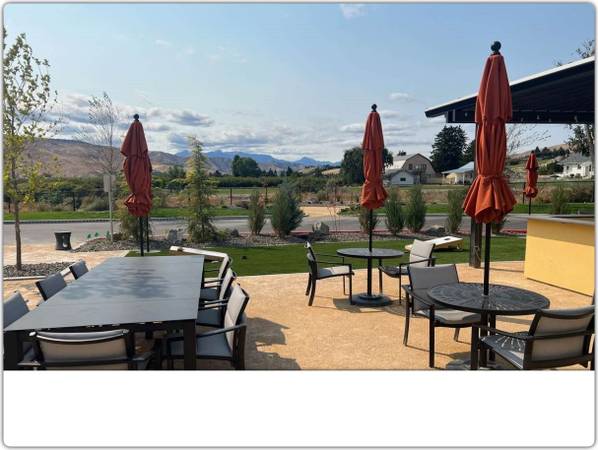 $1,599 / 1br - 740ft2 - Make yourself at home in comfort and style! 1 Bed / 1 Bath 740 SqFt (Wenatchee)63690755541761121