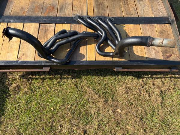 Hooker BBC 82-92 Camaro/Firebird Headers 1